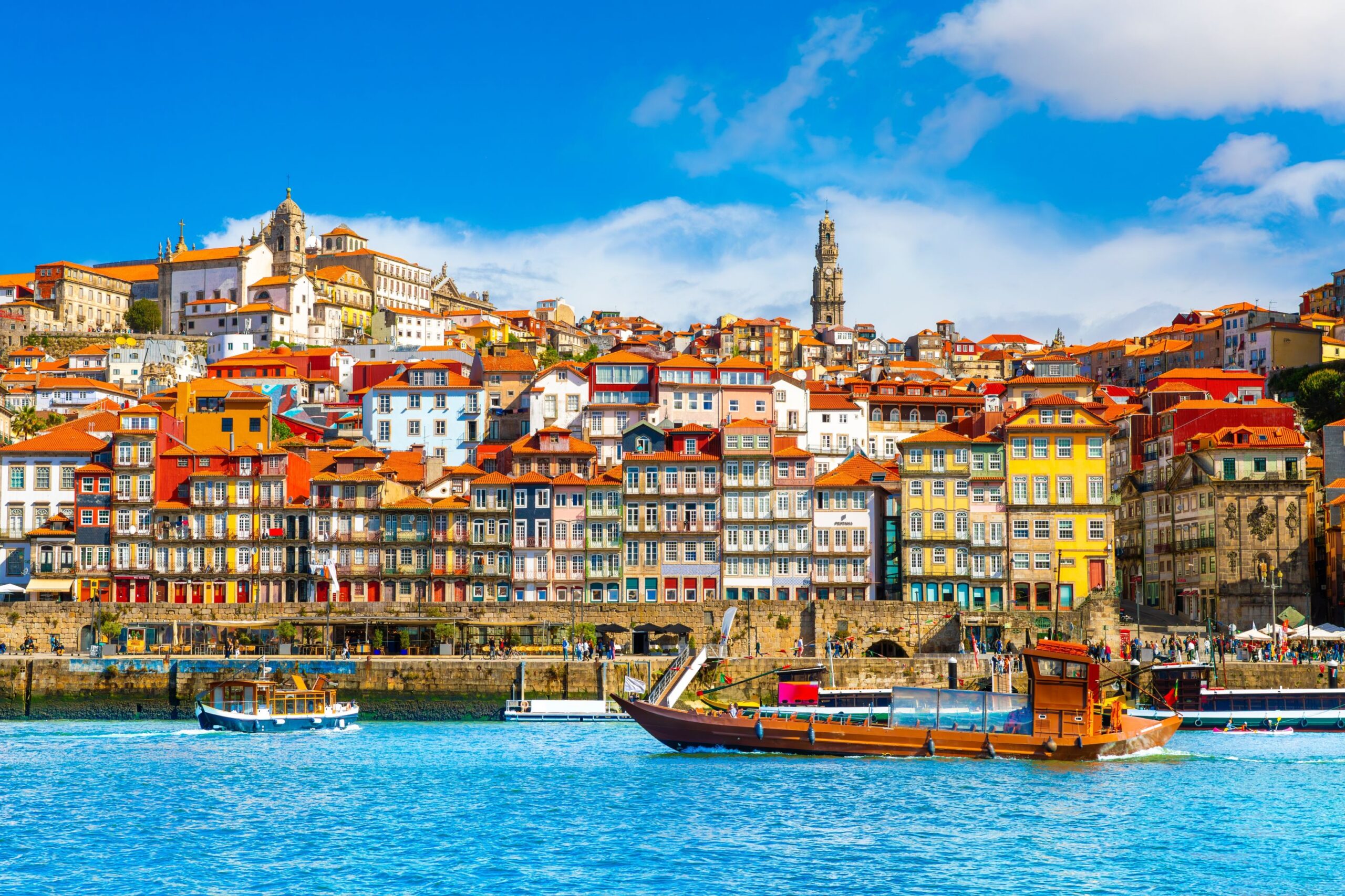 Beautiful,View,Of,The,City,Of,Porto,On,A,Beautiful