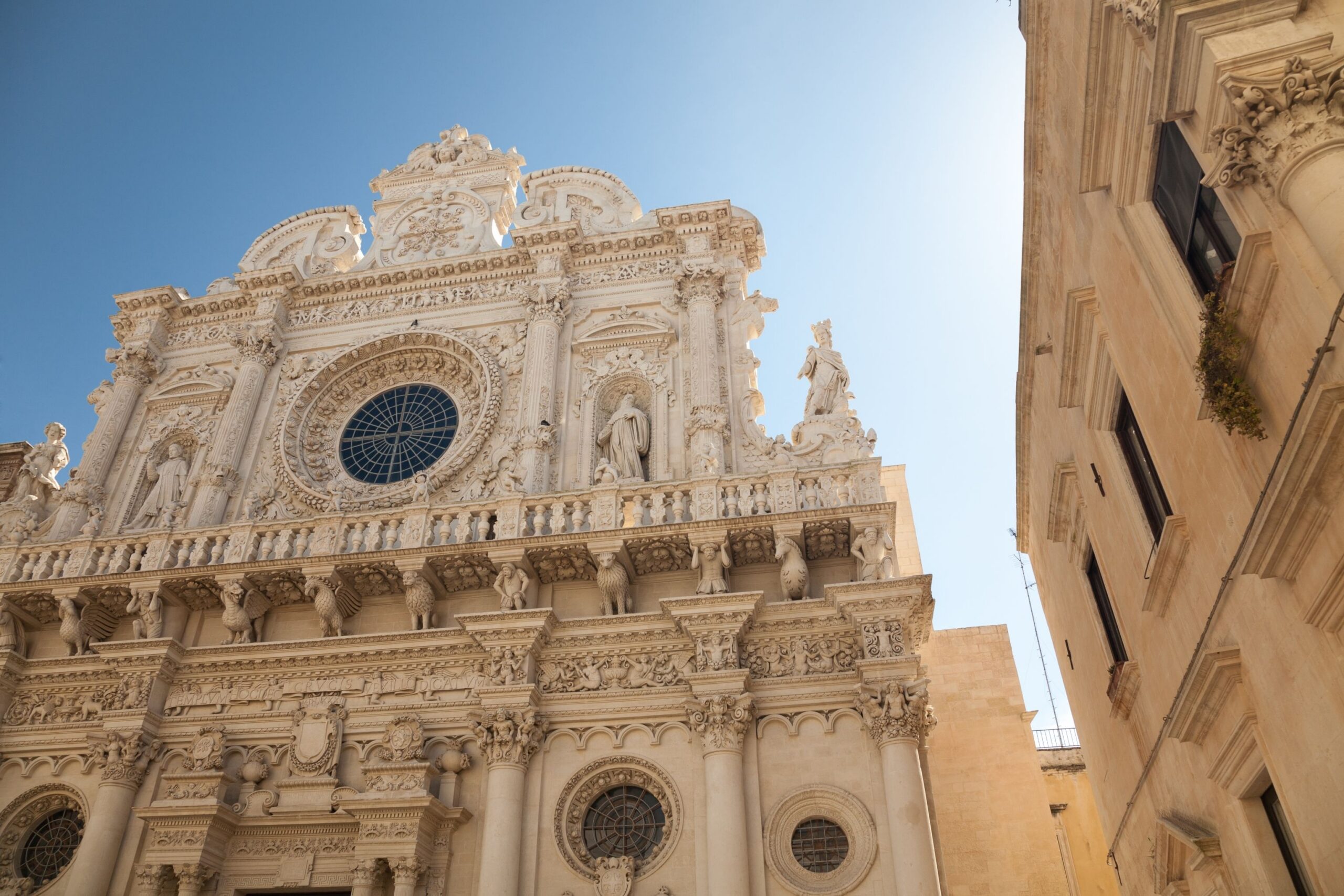 The,Facade,Of,The,17th,Century,Baroque,Holy,Cross,Basilica,